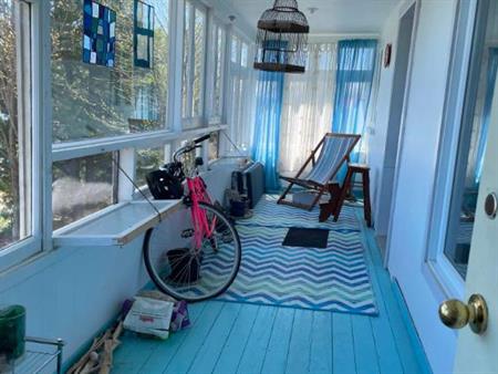 Charmant logement à louer avec vue sur le fleuve