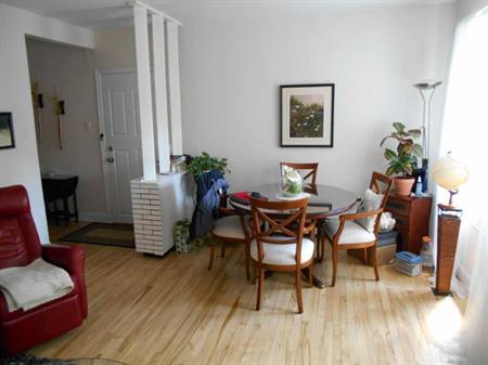 3½ dans Montcalm St-Sacrement pour juillet