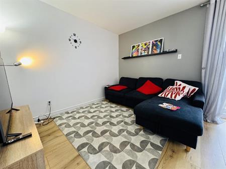 Maison de ville à louer juillet 2026