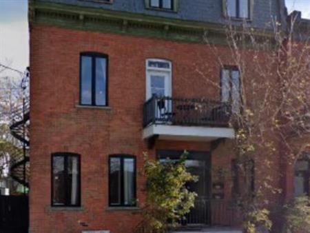 Grand 4 1/2 pointe saint-charles