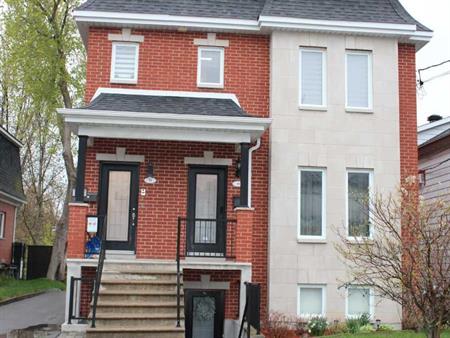 Condo avec 2 chambres à coucher à Pointe aux Trembles