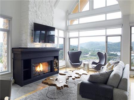 White Altitude | Ski-in/Ski-out Mont-Tremblant | Walk to ski village/Views / Hot tub