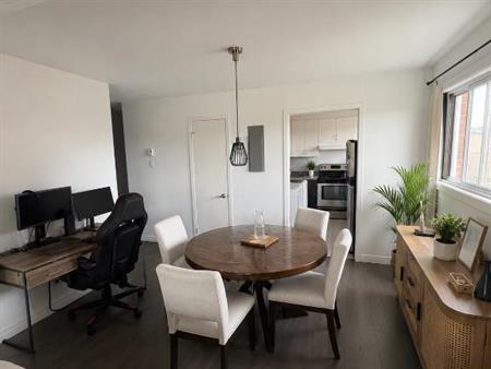 Appartement de 1 chambre et 1 salle de bain