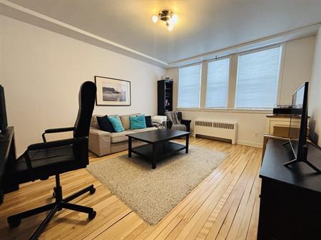 Grande Allée / Brown Appartement 3 ½ à Louer Montcalm / Saint-Sacrement Juillet 2026