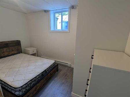 Logement près du Cegep - Université et hôpital