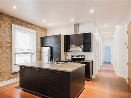 2 CH - 1 SDB - Montréal - $2,000 /mo