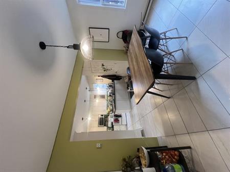 8 1/2 - Montréal (Hochelaga / Maisonneuve) - 2 350 $/mois
