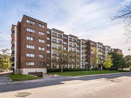 2 CH - 1 SDB - Montréal - $1,645 /mo