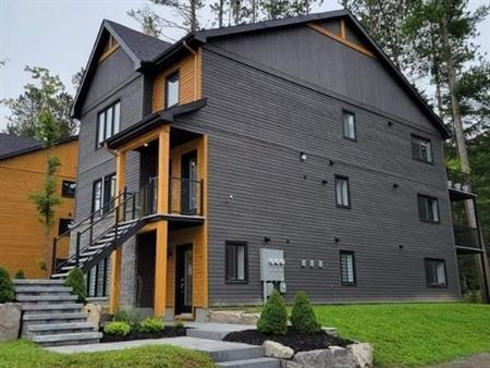 Magnifique 5 1/2 à louer au Mont-Tremblant