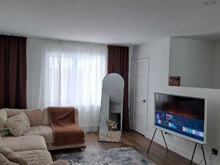 Grand condo 4 ½ lumineux à louer 1550 $/mois | Disponible maintenant