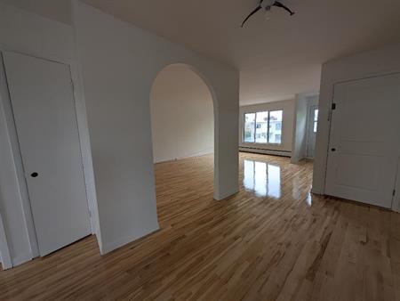 5 1/2 RÉNOVÉ St-Léonard