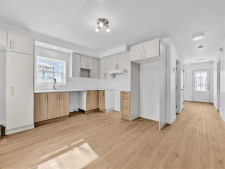 1 MOIS GRATUIT de location pour deux appartements 5 1/2 clé en mains à St-Jérôme!