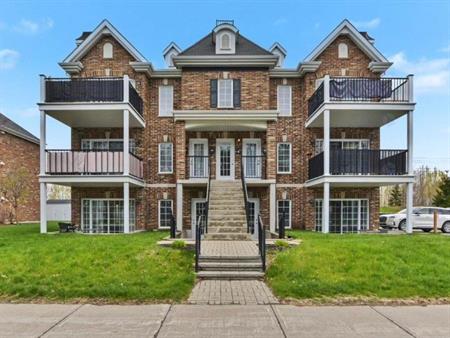 Magnifique Condo 4 1/2 – Secteur Calme