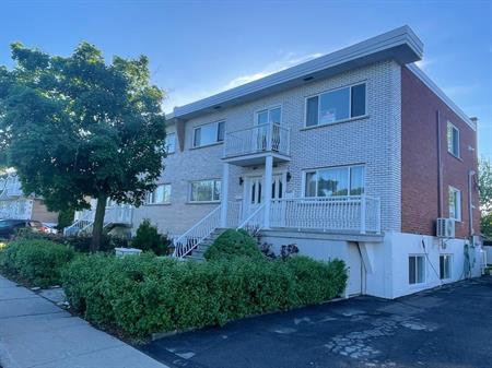 Superbe grand 5 ½ de prestige – Rez-de-chaussée – 1 400 pi² – Longueuil