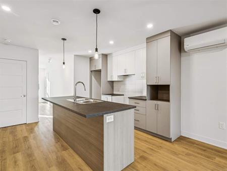 2 CH - 1 SDB - Salaberry-de-Valleyfield - $1,425 /mo