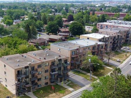 2-bedroom - 22 Boulevard Saint-Elzéar Ouest, Laval