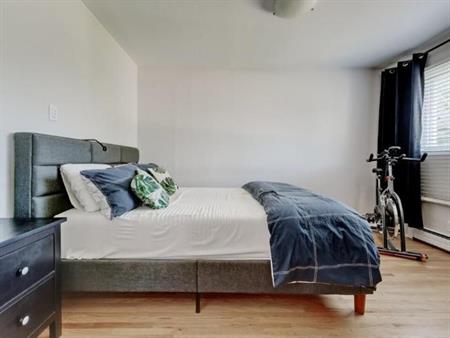 4 1/2 - Longueuil - 1 650 $/mois