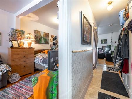 4 1/2 calme dans Hochelaga-Maisonneuve