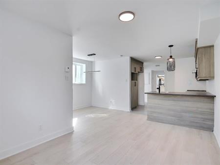 31/2 De Style Contemporain à St-Jérôme!