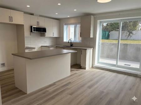 Magnifique 41/2 Style Condo à Longueuil