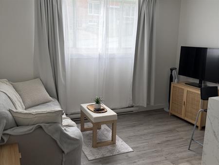 2 1/2 Au Goût Du Jour à Louer