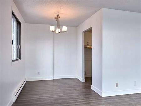 1 CH - 1 SDB - Longueuil - $1,395 /mo