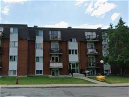 3 CH - 1 SDB - Longueuil - $1,799 /mo