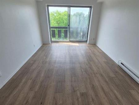 3 CH - 1 SDB - Gatineau - $1,849 /mo