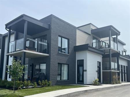 Grand 4½ +bureau, Internet, Domaine sur-le-Vert, St-Hyacinthe, 1 septembre 2026