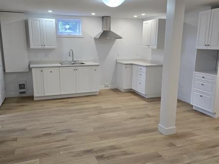 Logement Moderne 3 Et Demi Bien Situé