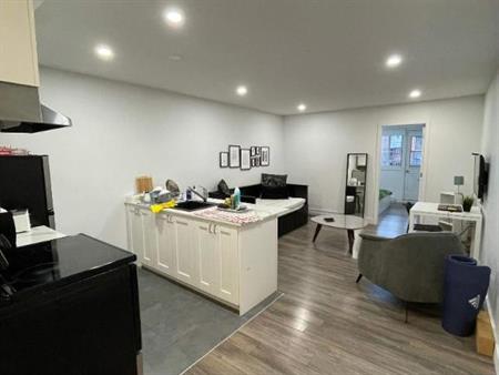 1 CH - 1 SDB - Montréal - $1,295 /mo