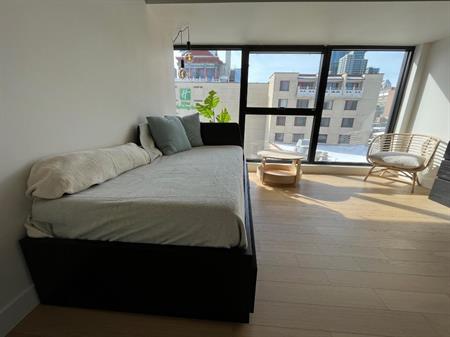 New studio downtown with electricity included