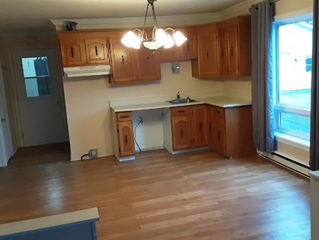 Drummondville 5 1/2 1 étage Dans un Duplex