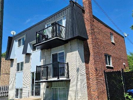 Longueuil – Spacieux 5 ½ entièrement rénové à neuf , situé dans un 5‑plex