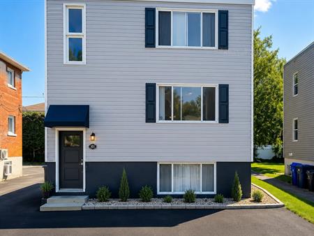 9 Trudeau (Hull) Beau Logement De 2 Chambres