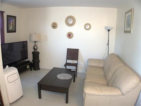 Superbe 2 Chambres, Meublé - Tout Inclus