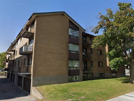 2 CH - 1 SDB - Montréal - $1,450 /mo