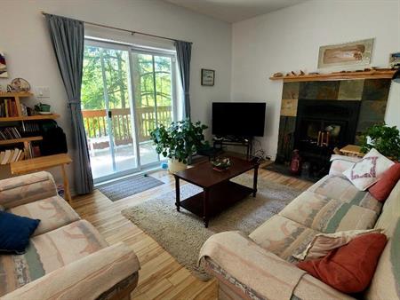 Appartement de rêve 4½, à louer à l’année 1500$/mois à Sutton