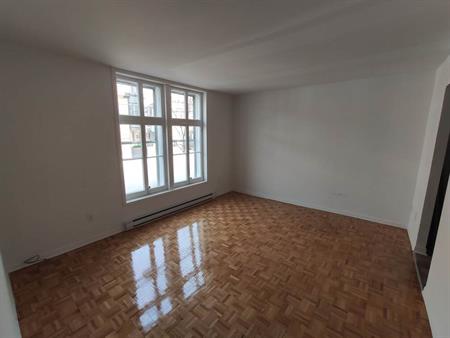 4 ½, 2 Chambres, Centre-sud, Près UQAM