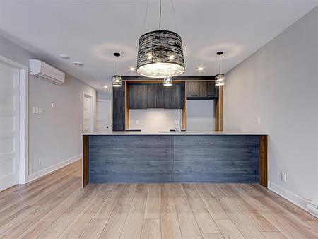 2 CH - 1 SDB - Granby - $1,600 /mo