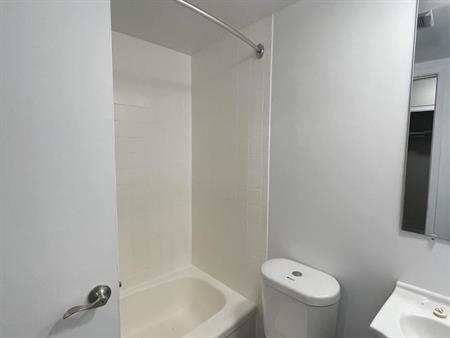 1 CH - 1 SDB - Gatineau - $1,249 /mo