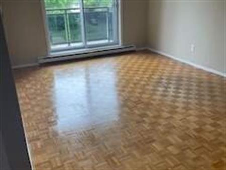1 CH - 1 SDB - Gatineau - $1,349 /mo