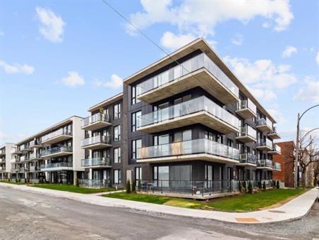 Appartement Ahuntsic-Cartierville (Montréal) À Louer