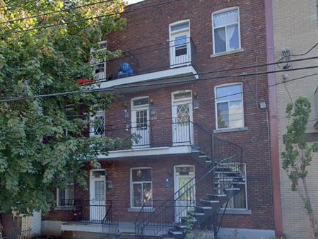 2 CH - 1 SDB - Montréal - $1,700 /mo