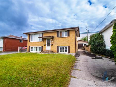 Appartement à Louer-253 Rue Marquette #B