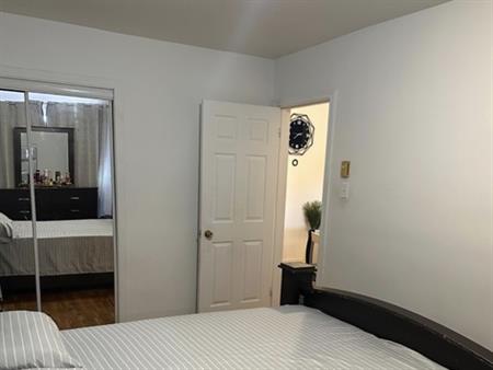 Duplex Grand 5 1/2 à Louer