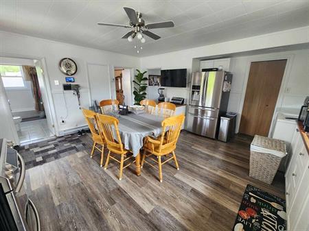 Beau Grand Logement 4½ Au Goût Du Jour