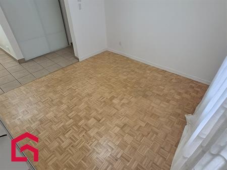 Appartement Montréal-Nord (Montréal) À Louer