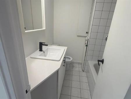 1 CH - 1 SDB - Québec - $1,099 /mo