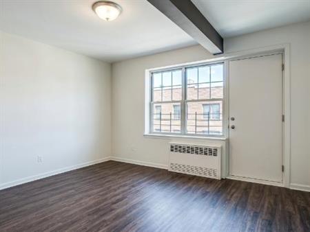 1 CH - 1 SDB - Montréal - $1,095 /mo